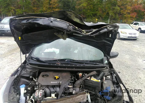 2018 Kia Forte Lx из США, поврежденный, VIN 3KPFK4A74JE242399